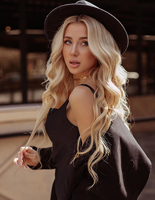 Ukraine bride  Alina 21 y.o. from Zaporozhye, ID 93305